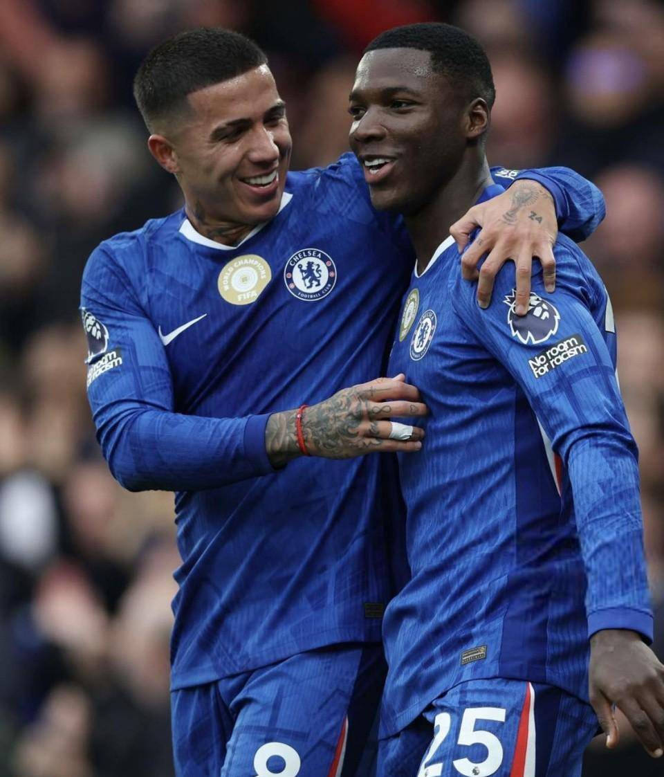 九游游戏中心官网-转会期切尔西备战荷甲，篮板制胜细节曝光，引发热议，控场能力受关注的简单介绍-九游游戏中心官网